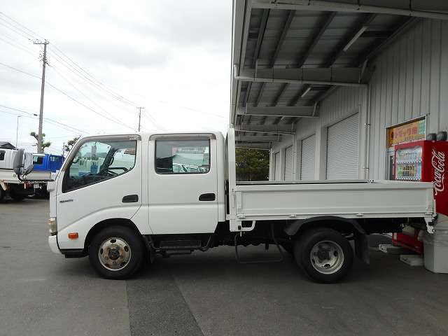Hino Dutro 6