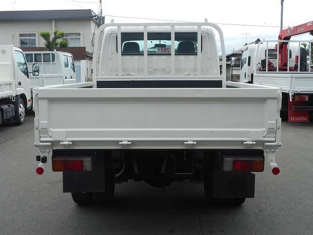 Hino Dutro 7
