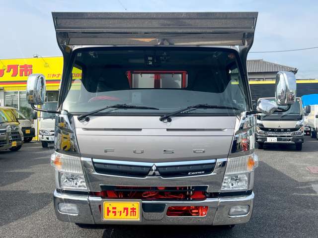 Mitsubishi Fuso Canter 2