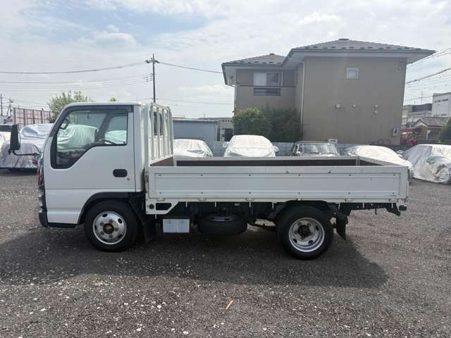 Isuzu Elf 11
