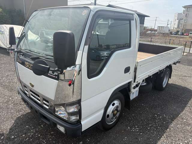 Isuzu Elf 3