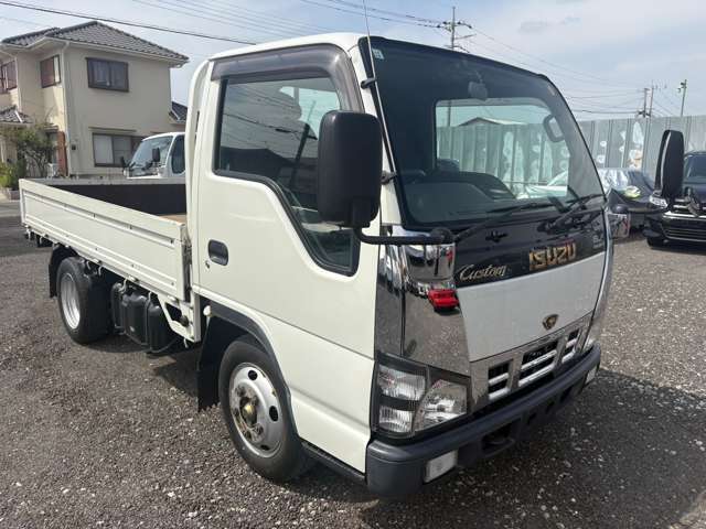 Isuzu Elf 4