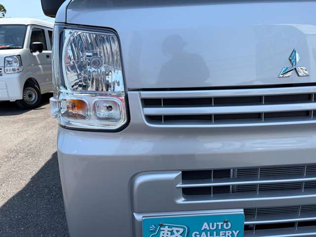 Mitsubishi Minicab Van 10