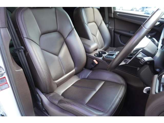 Porsche Macan 12