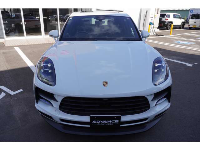 Porsche Macan 4