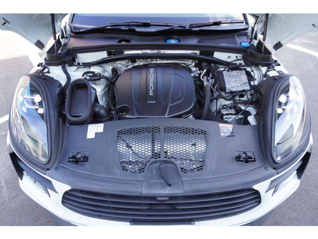 Porsche Macan 9