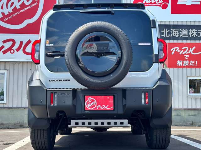 Toyota Land Cruiser FJ 7