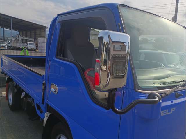 Isuzu Elf 12