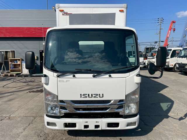 Isuzu Elf 2