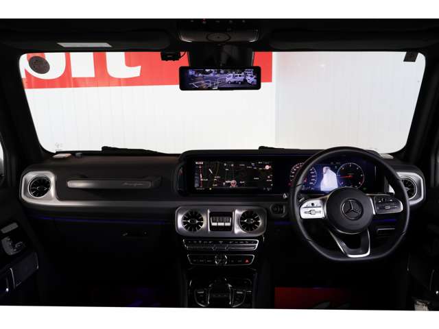 Mercedes-Benz G-Class 3