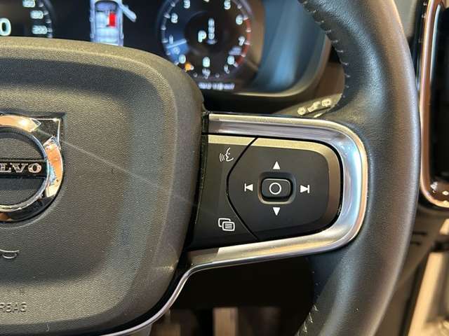 Volvo XC40 12