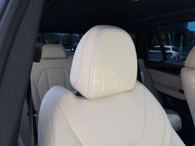 BMW X3 7