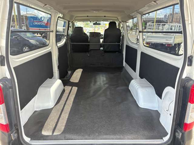 Isuzu Como 10