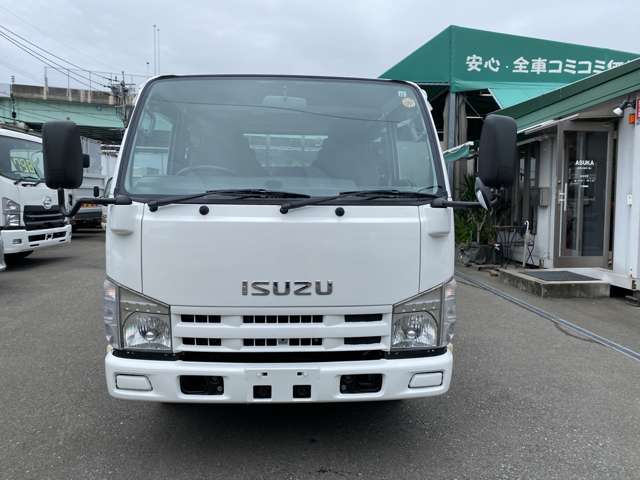 Isuzu Elf 2