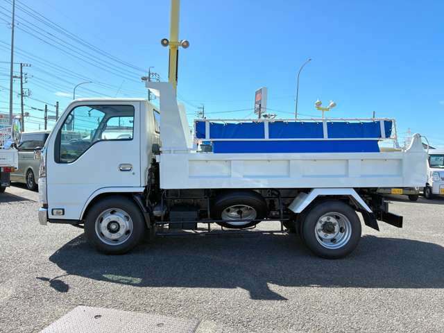 Isuzu Elf 3