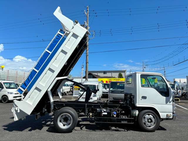 Isuzu Elf 8