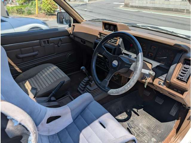 Nissan Datsun 5