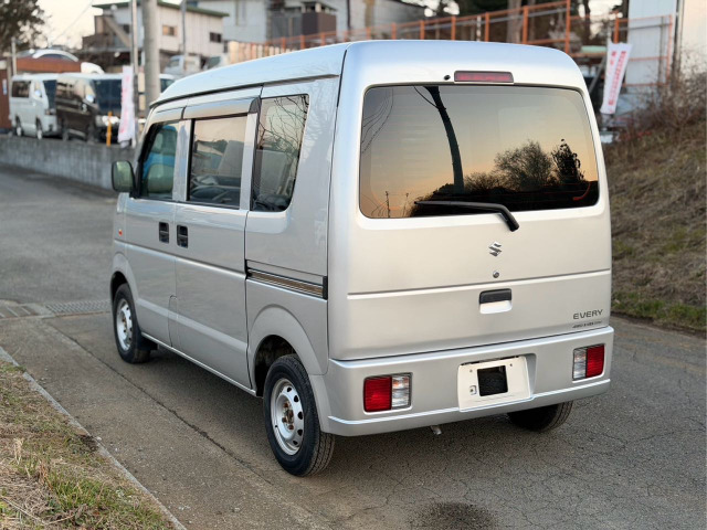 Suzuki Every 2