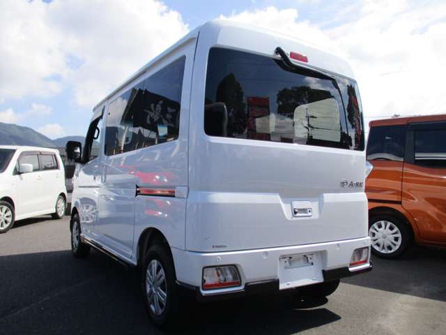 Daihatsu Atrai 3