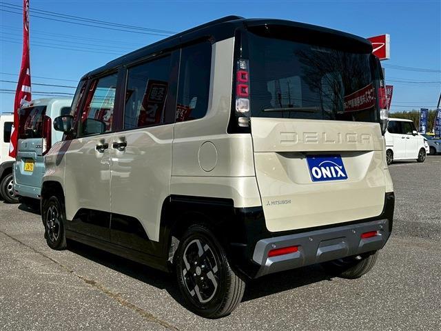 Mitsubishi Delica Mini 7