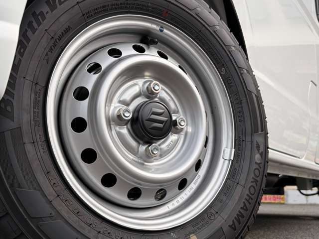 Suzuki Every 12