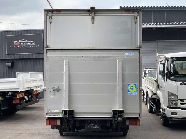 Hino Dutro 7