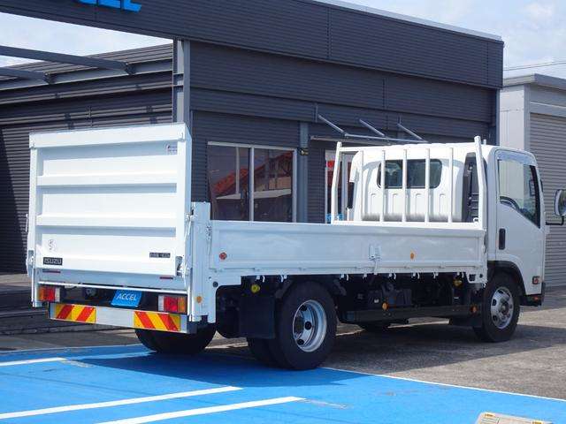 Isuzu Elf 11