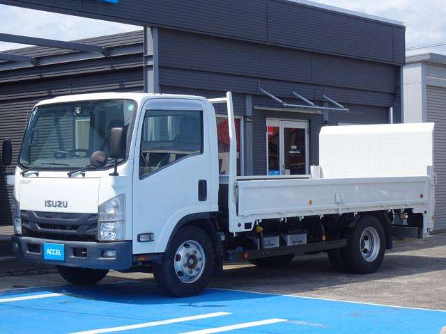 Isuzu Elf 7