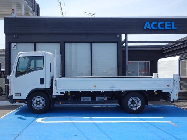 Isuzu Elf 8