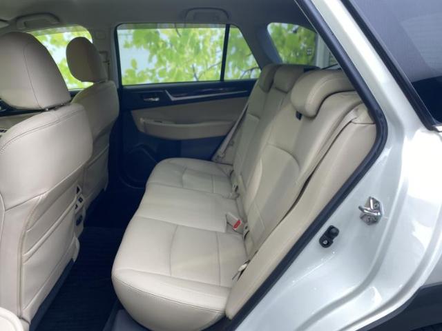 Subaru Legacy Outback 9
