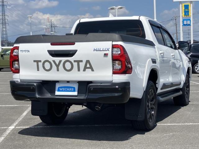 Toyota Hilux 6