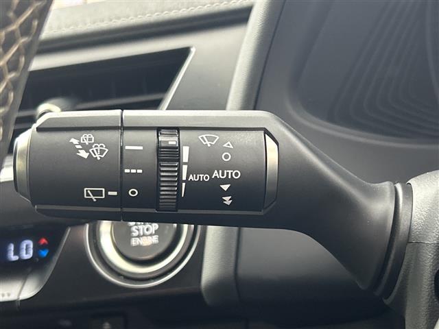 Lexus UX 12