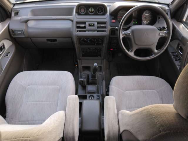 Mitsubishi Pajero 11