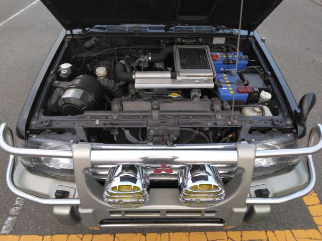 Mitsubishi Pajero 10
