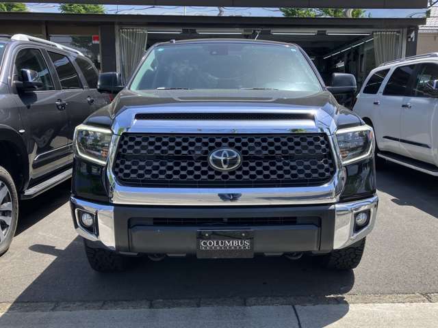 Toyota Tundra 2