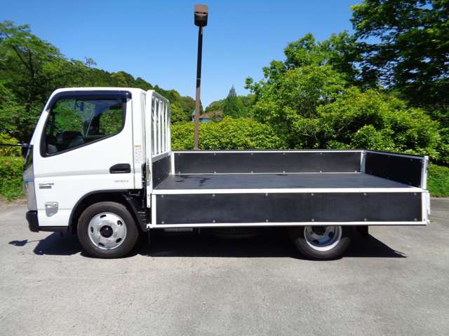 Mitsubishi Fuso Canter 7