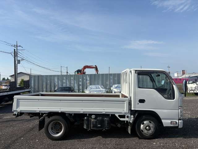 Isuzu Elf 10