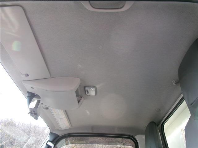 Isuzu Elf 12