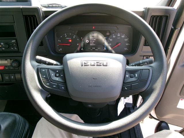Isuzu Elf 7