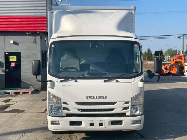 Isuzu Elf 2