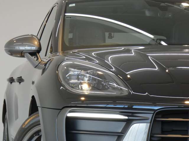 Porsche Macan 3