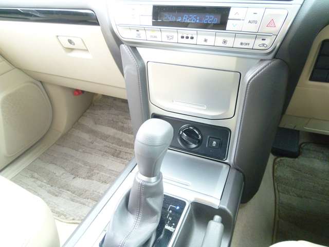 Toyota Land Cruiser Prado 9