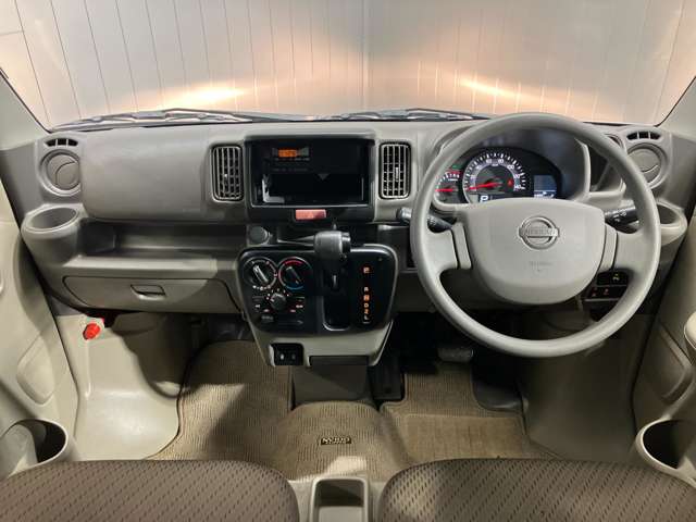 Nissan NV100 Clipper 4