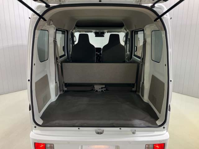 Nissan NV100 Clipper 10