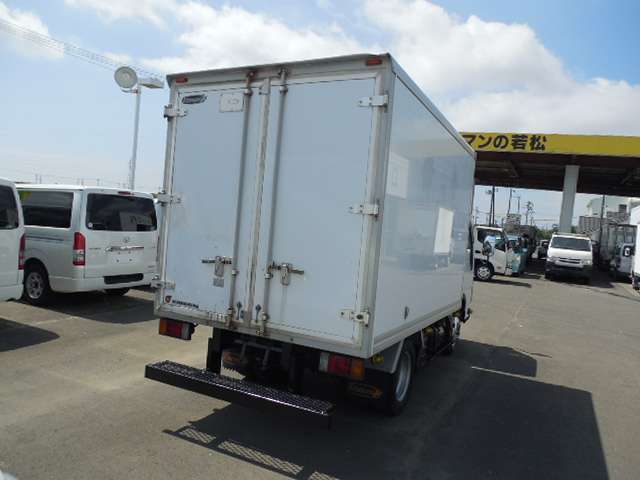 Isuzu Elf 4