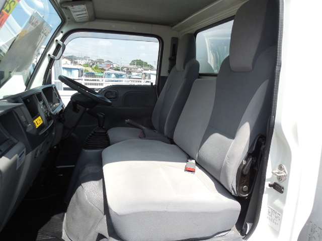 Isuzu Elf 9