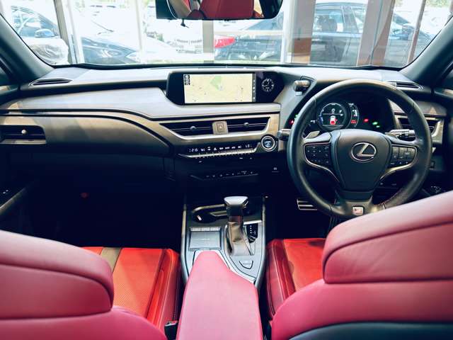 Lexus UX 4