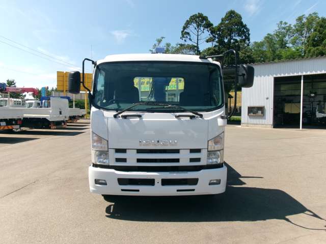 Isuzu Forward 2