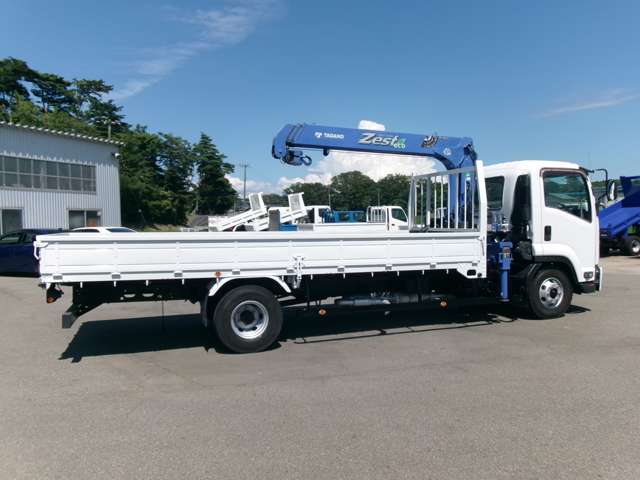 Isuzu Forward 8