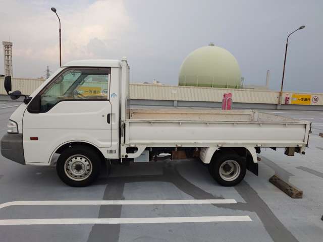 Mazda Bongo Truck 3